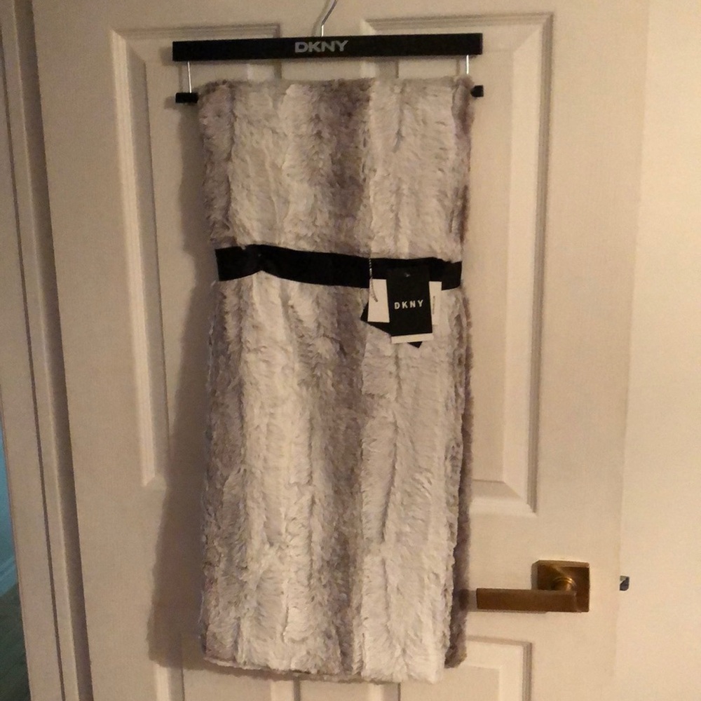 NWT- DKNY Faux Fur Throw